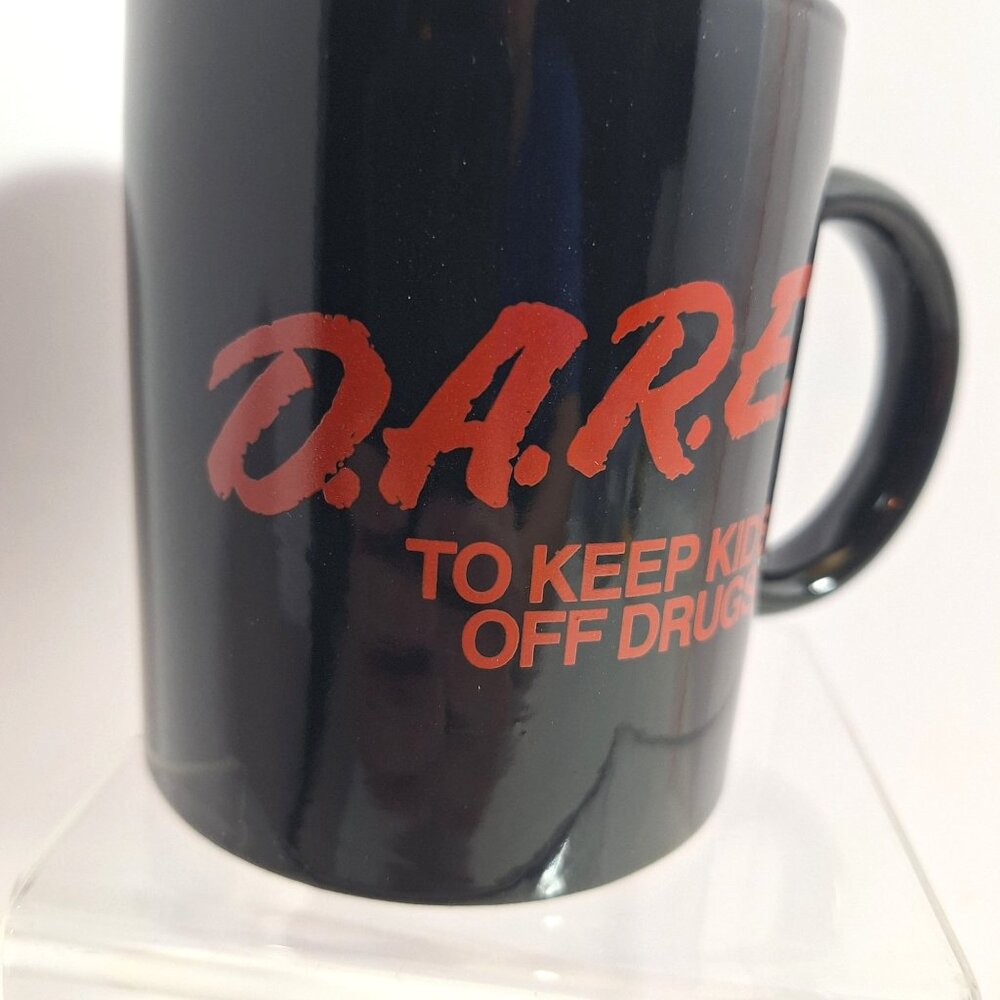 Dare To Keep Kids Off Drugs Black Ceramic Mug 12oz Vintage 90s Red Text - Picture 7 of 13